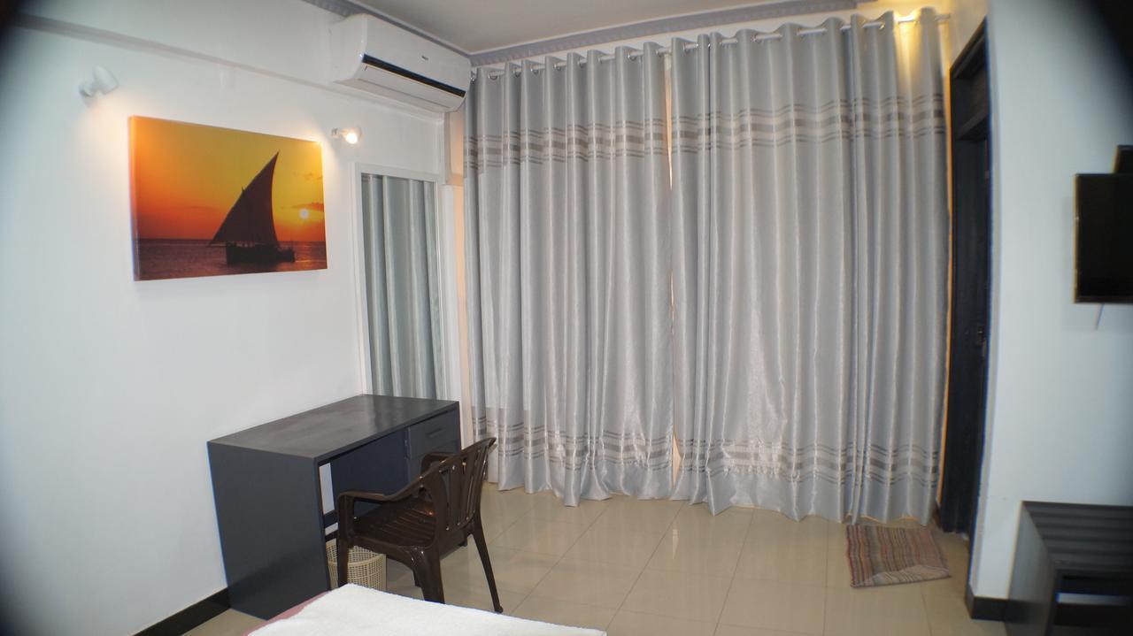 Econo Lodge Νταρ ες Σαλάμ Εξωτερικό φωτογραφία