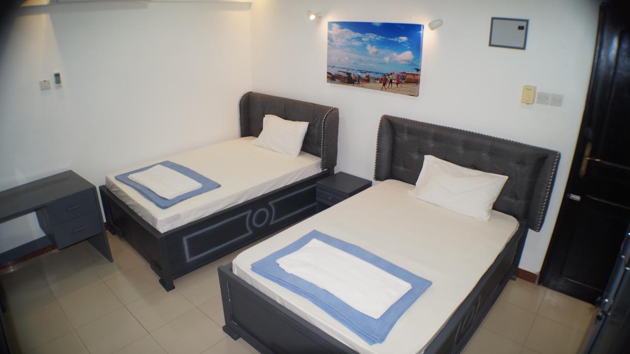 Econo Lodge Νταρ ες Σαλάμ Εξωτερικό φωτογραφία